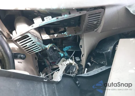 2008 Toyota Corolla Ce z USA, uszkodzony, nr VIN 1NXBR32E18Z009685